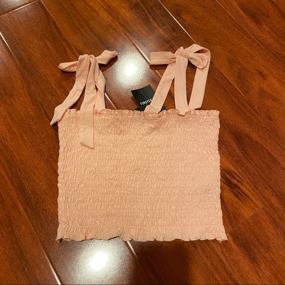 ❌SOLD pink tie strap smocked crop tank top NWT - Picture 5 of 6